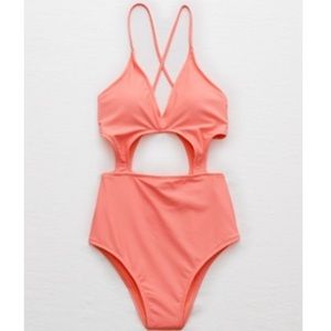 NWT AERIE cut out swimsuit